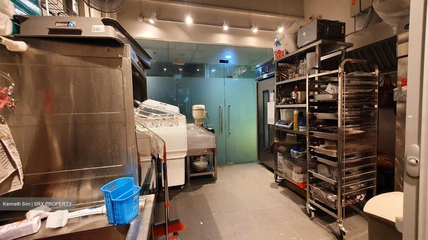 The Commerze@irving (D13), Retail #457084721